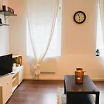 Rm-1 - F2 Au 1er étage Pour 1-3 Pers *