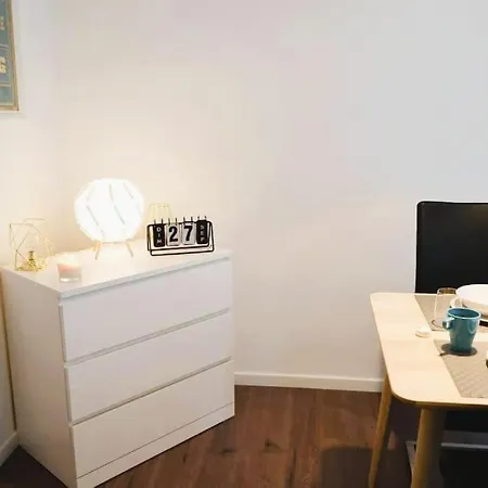 Apartamento Rm-1 - Joli 2 Pieces Equipe Au 1er Etage Pour 1-3 Pers *