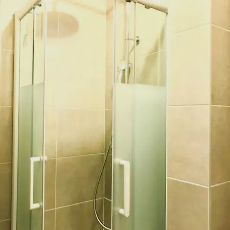 Rm-1 - Joli 2 Pieces Equipe Au 1er Etage Pour 1-3 Pers Mulhouse