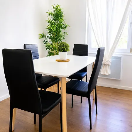 Rm-1 - Joli 2 Pieces Equipe Au 1er Etage Pour 1-3 Pers Appartement *