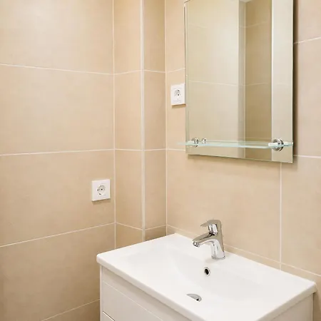 Rm-1 - Joli 2 Pieces Equipe Au 1er Etage Pour 1-3 Pers Mulhouse