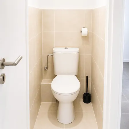 Rm-1 - Joli 2 Pieces Equipe Au 1er Etage Pour 1-3 Pers Appartement Mulhouse